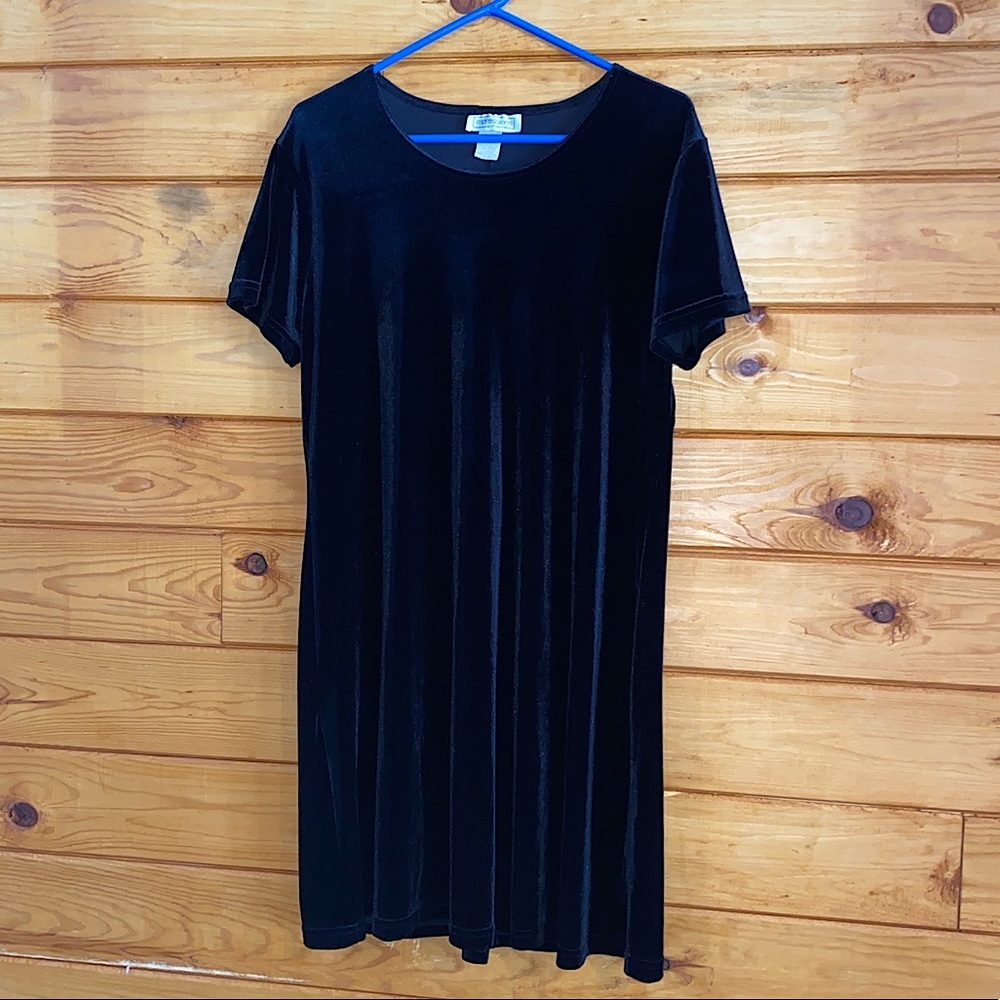 impressions of california brand black velvet stretch dress